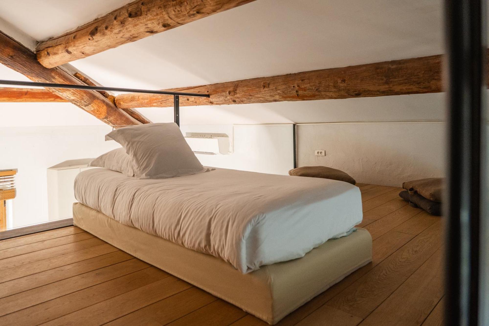 Le Galinier Lourmarin, A Beaumier Guesthouse 卢马罕 客房 照片