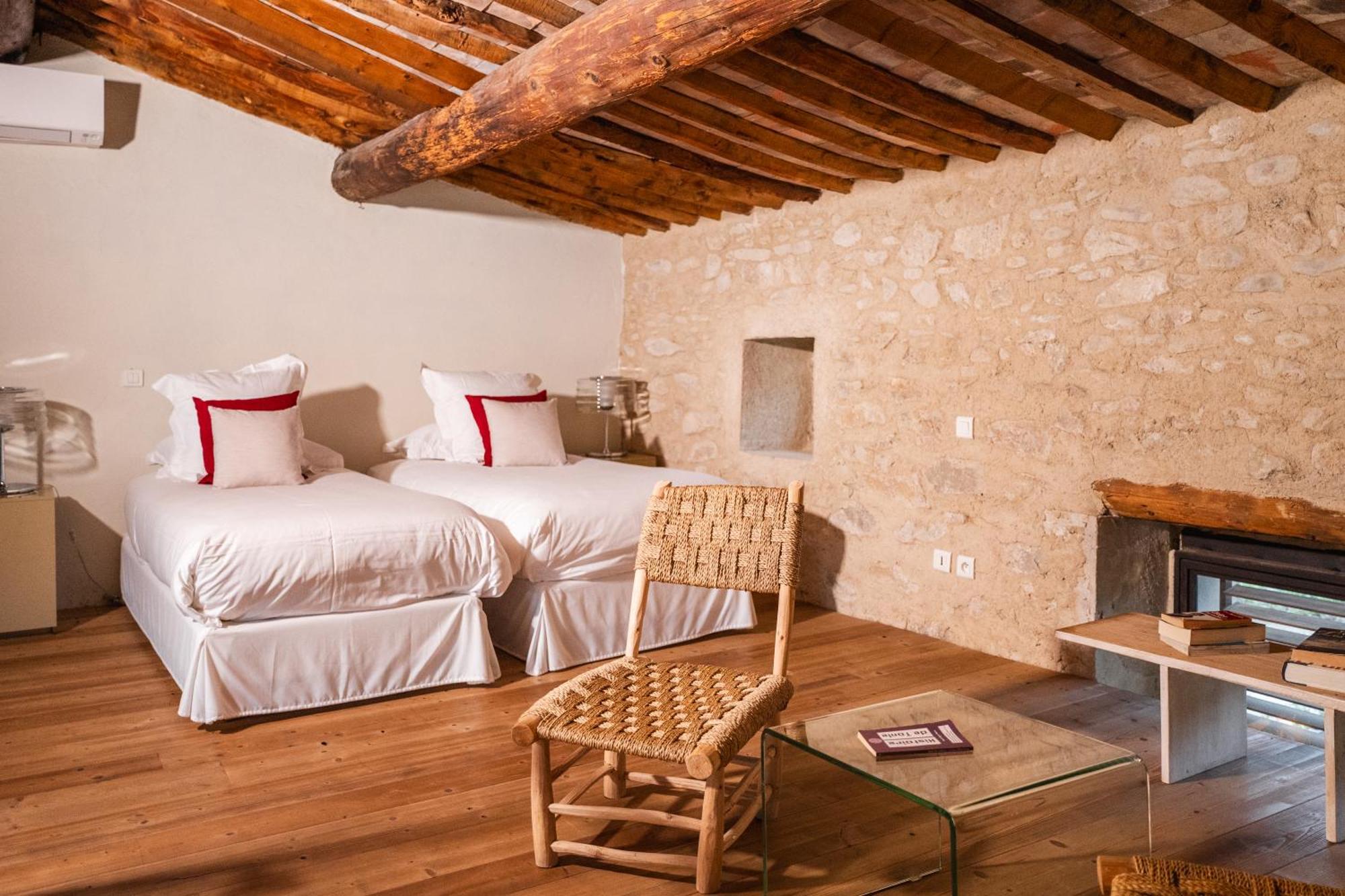 Le Galinier Lourmarin, A Beaumier Guesthouse 卢马罕 客房 照片