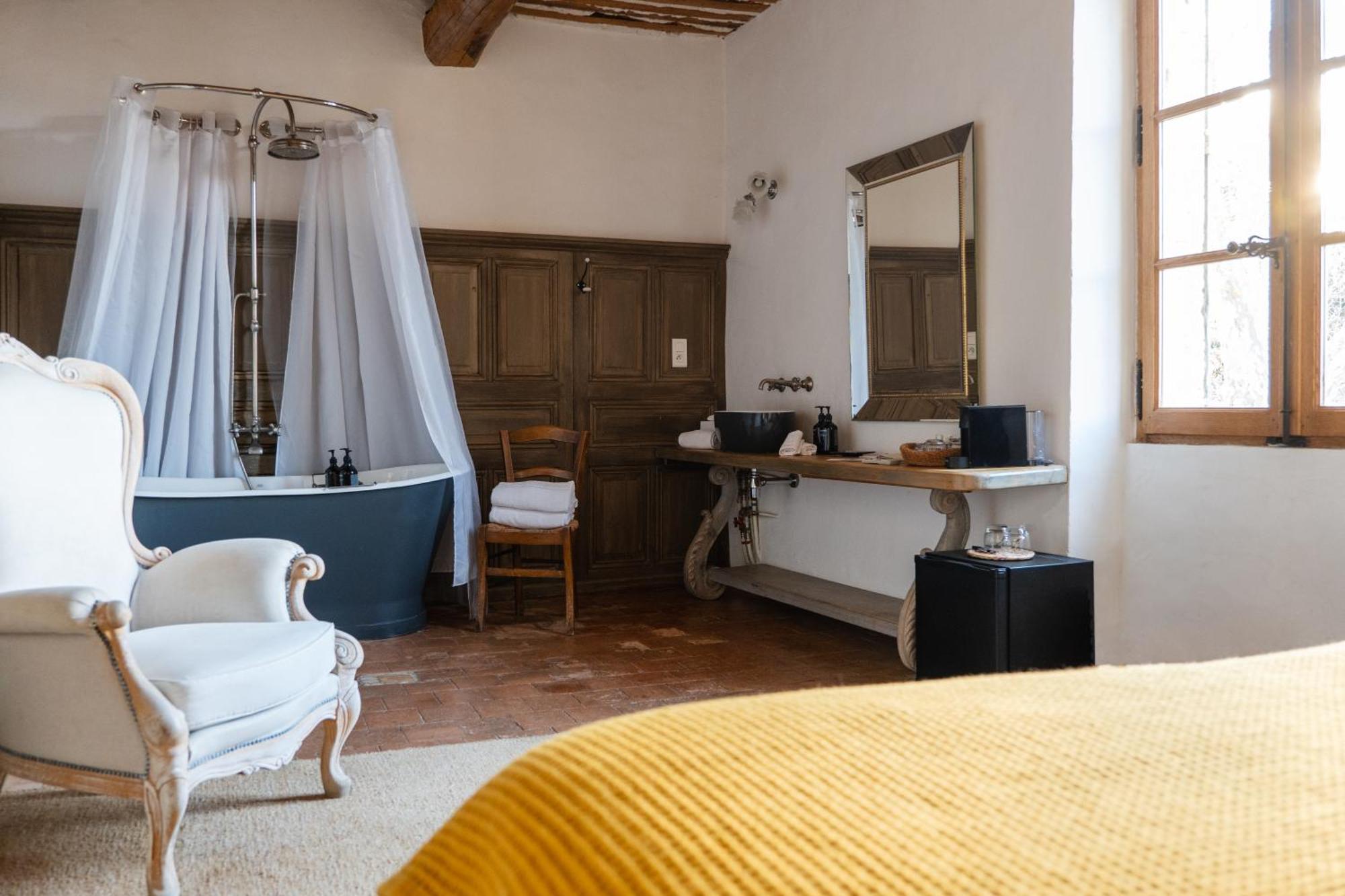 Le Galinier Lourmarin, A Beaumier Guesthouse 卢马罕 客房 照片