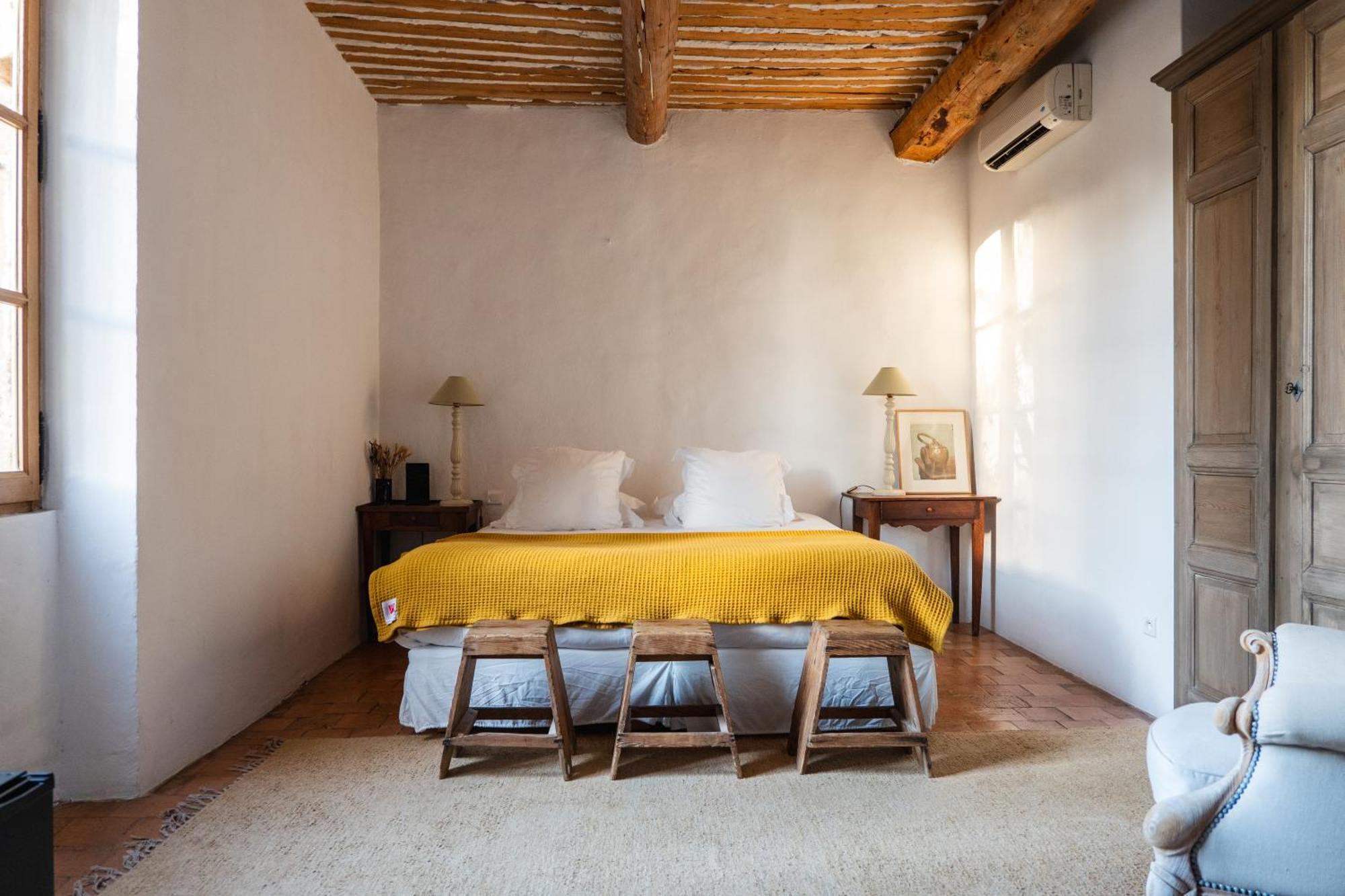 Le Galinier Lourmarin, A Beaumier Guesthouse 卢马罕 客房 照片