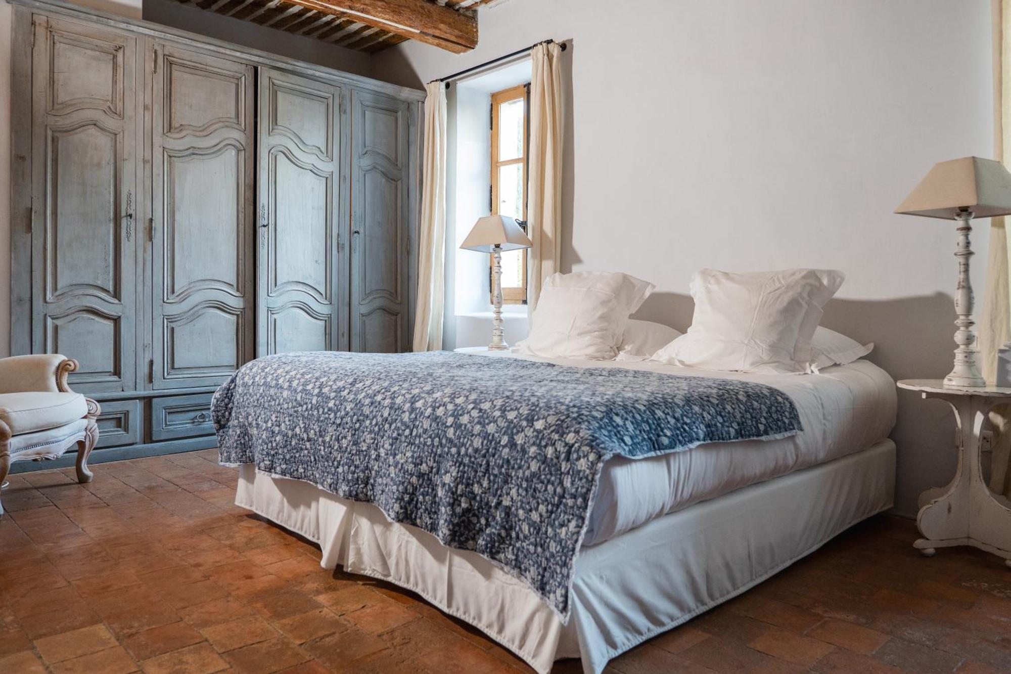 Le Galinier Lourmarin, A Beaumier Guesthouse 卢马罕 客房 照片