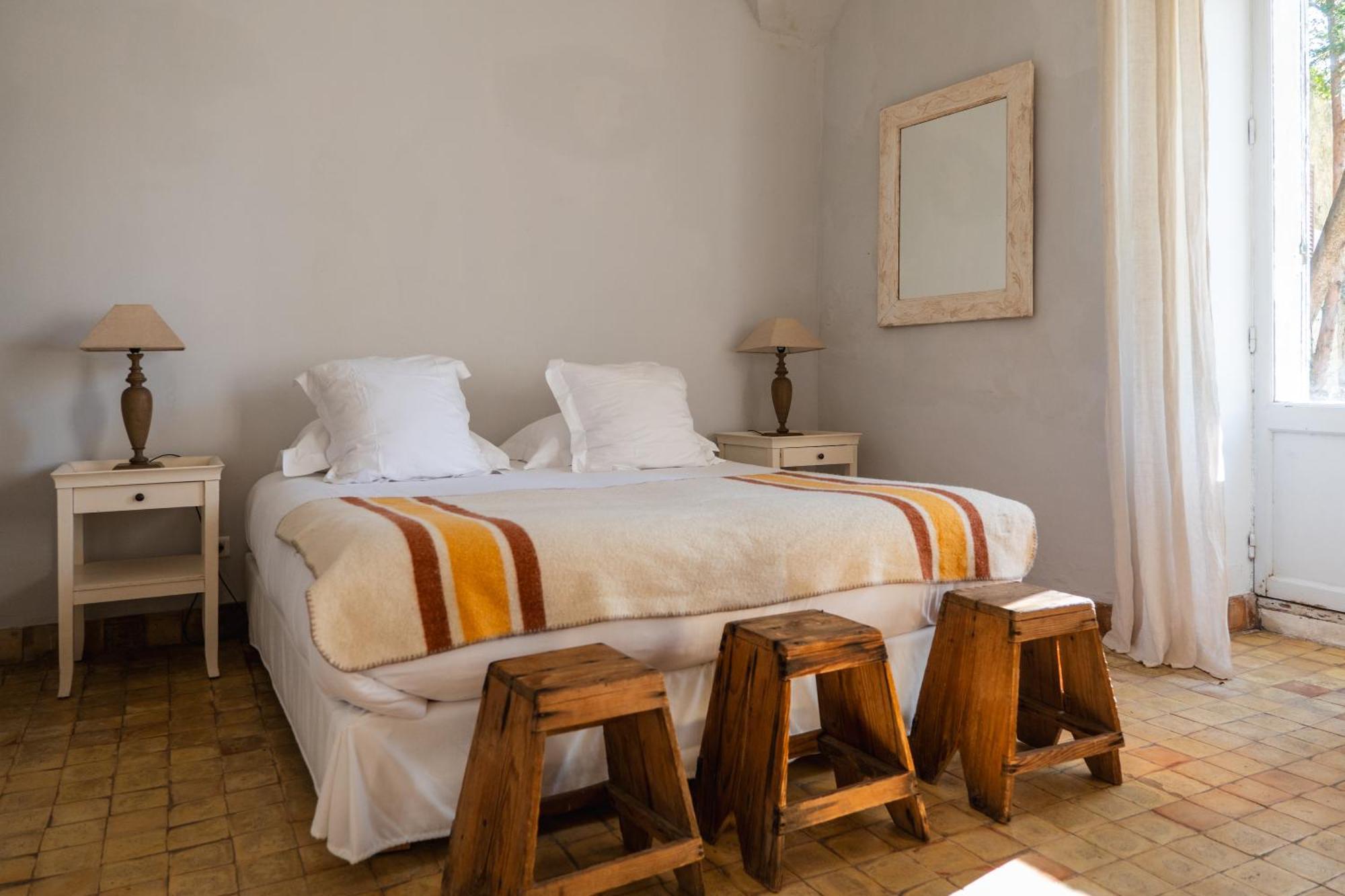 Le Galinier Lourmarin, A Beaumier Guesthouse 卢马罕 客房 照片