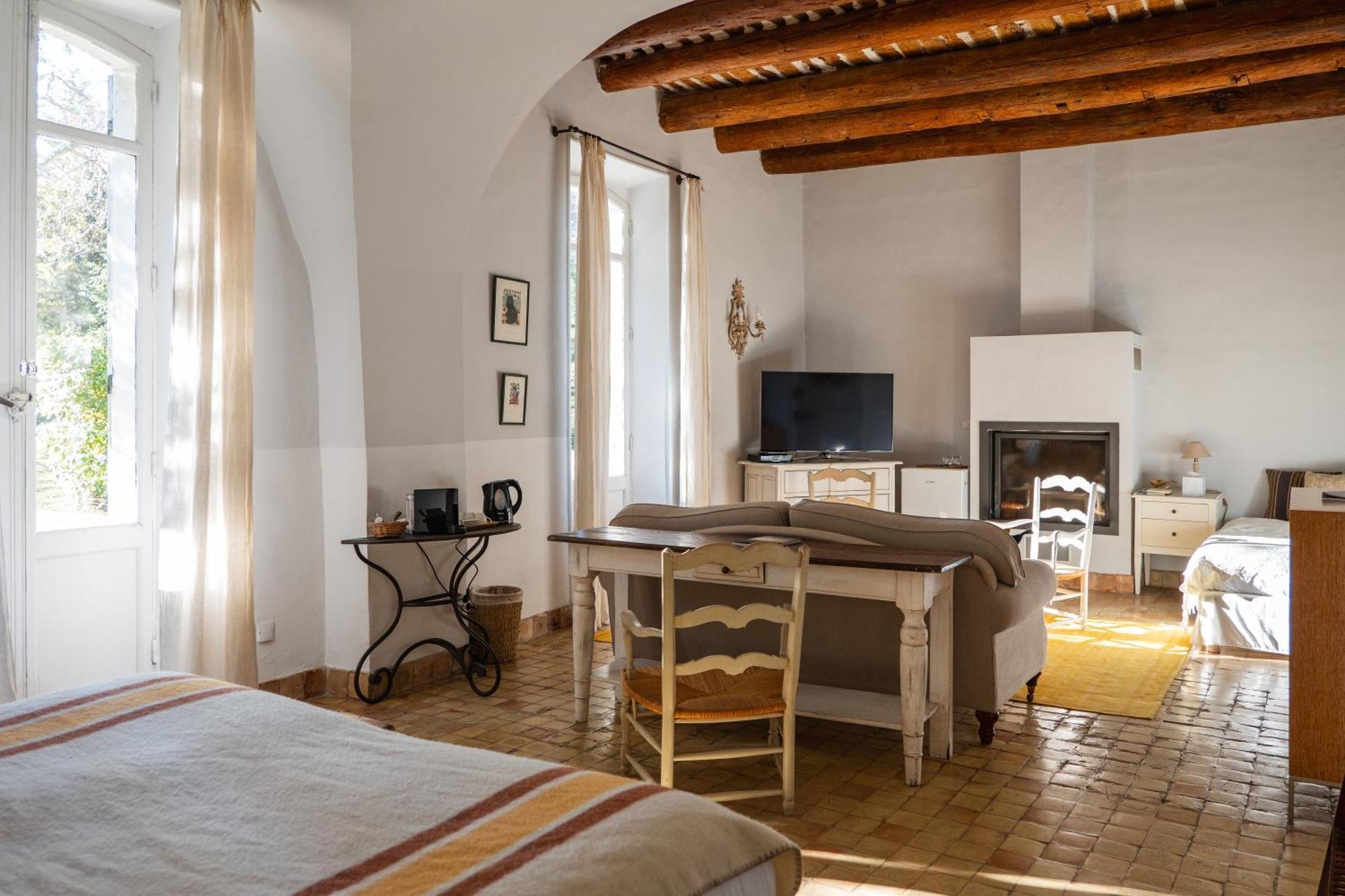 Le Galinier Lourmarin, A Beaumier Guesthouse 卢马罕 客房 照片